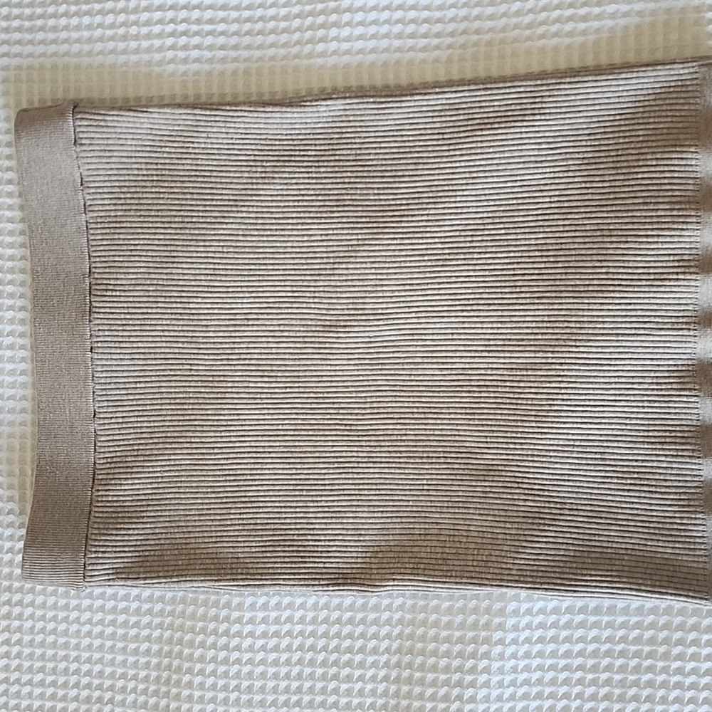 Aritzia Wilfred High-waisted knit mini skirt